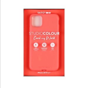 Studio Color Coral iPhone 11 Case